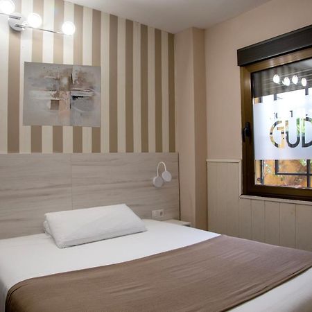 Hostal Gud Salamanca Buitenkant foto