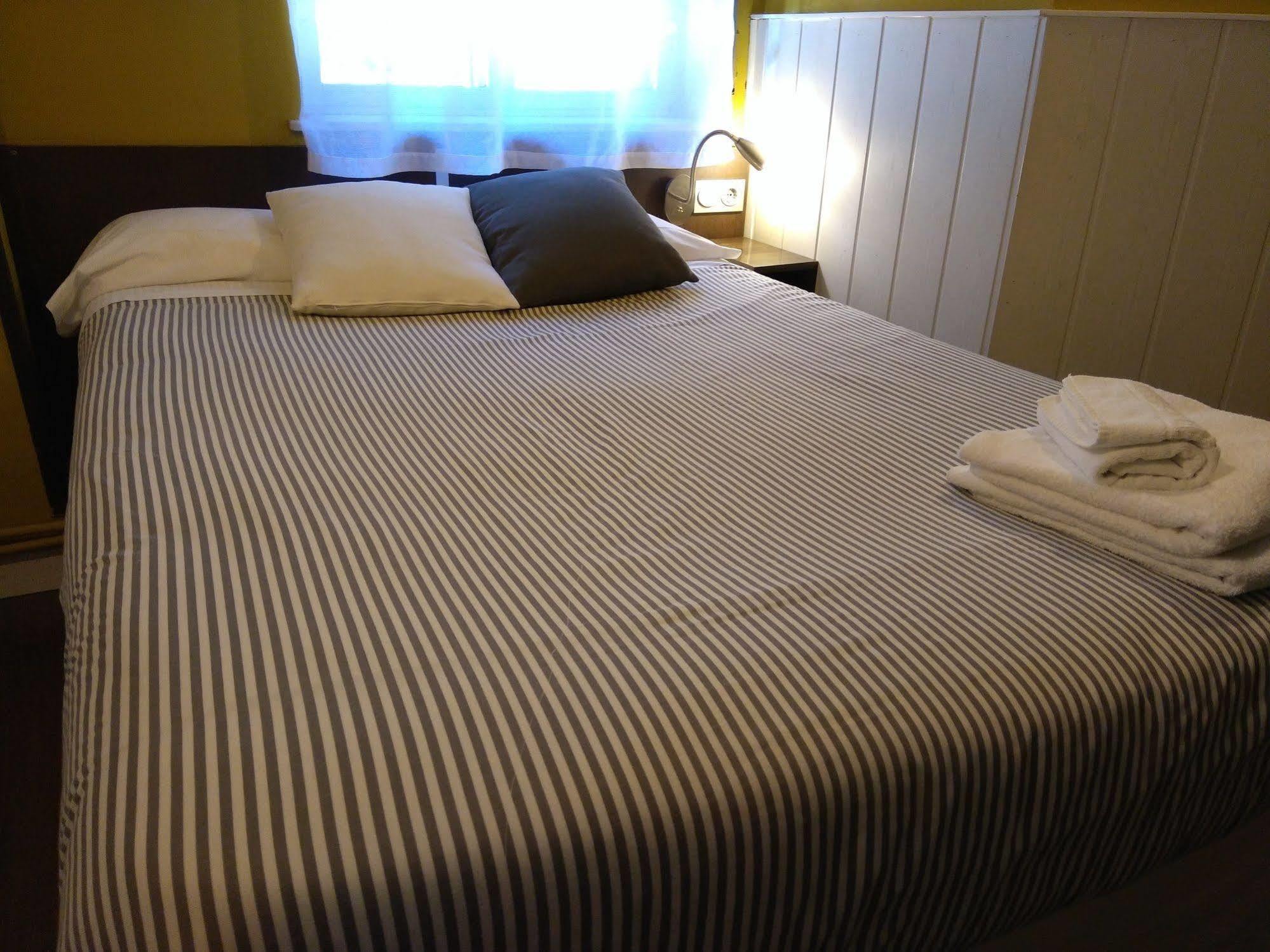 Hostal Gud Salamanca Buitenkant foto