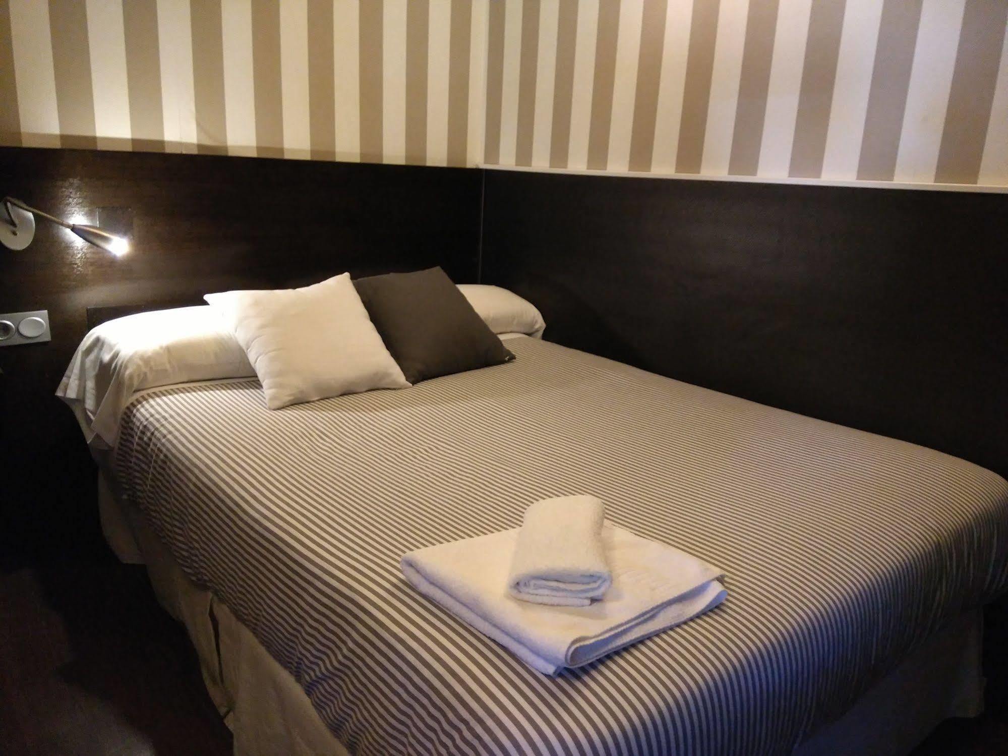 Hostal Gud Salamanca Buitenkant foto